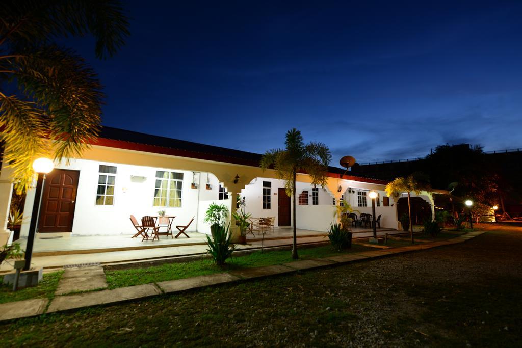 White Lodge Pantai Cenang  Zewnętrze zdjęcie